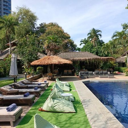 Let'S Hyde Pattaya Resort & Villas - Pool Cabanas Exterior foto