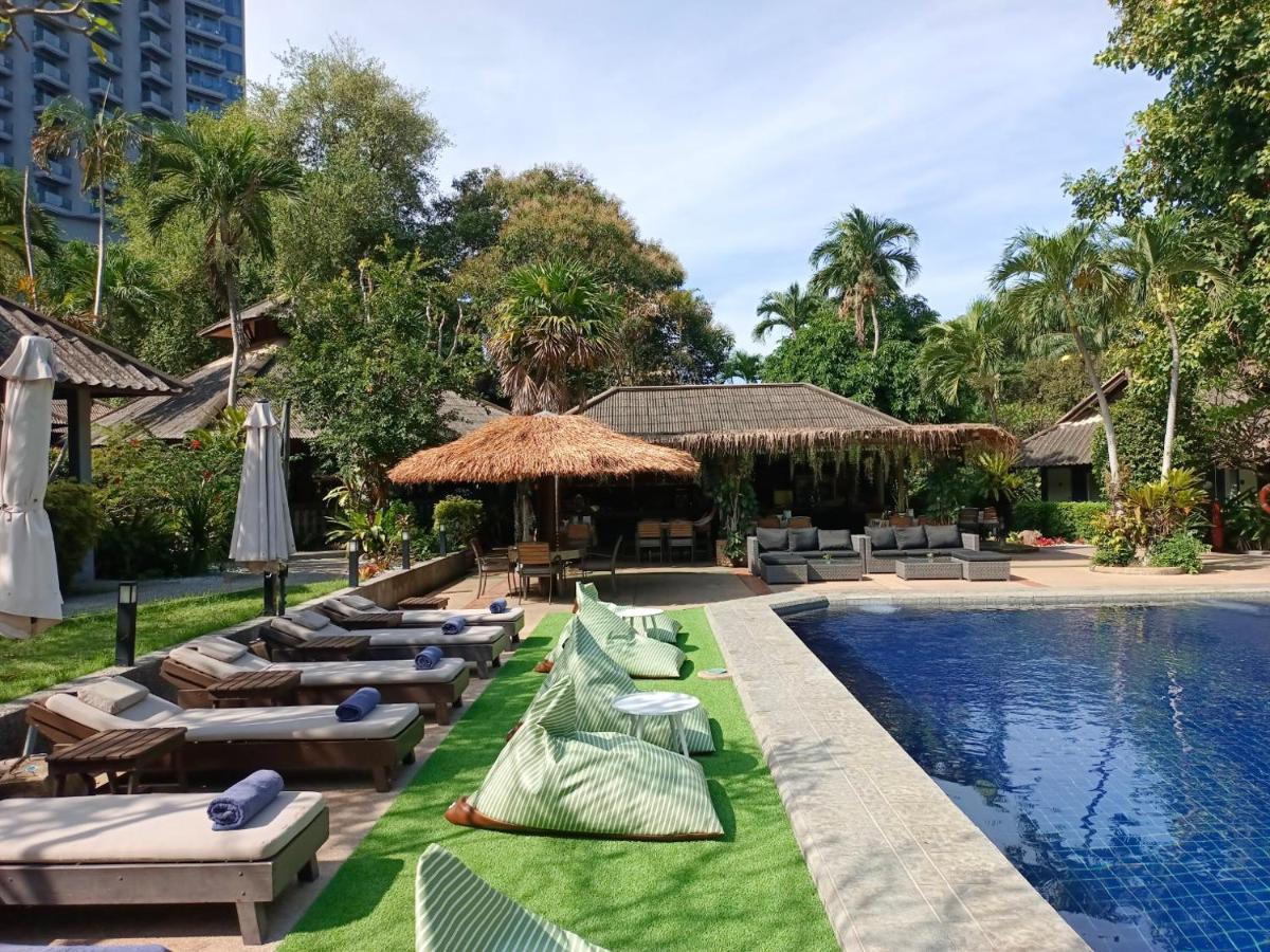 Let'S Hyde Pattaya Resort & Villas - Pool Cabanas Exterior foto